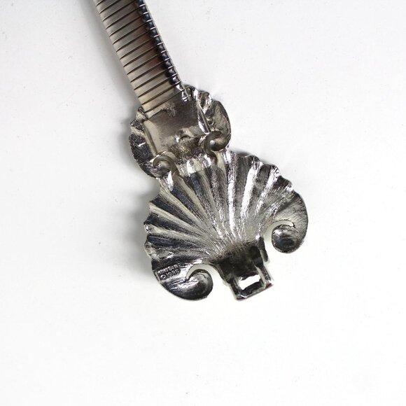 Vtg Mimi Di N 1986 Georgian Shell buckle waist stretch belt silver-tone 28" S M - Picture 10 of 11